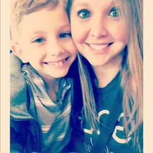 Meet your Posher, Amber